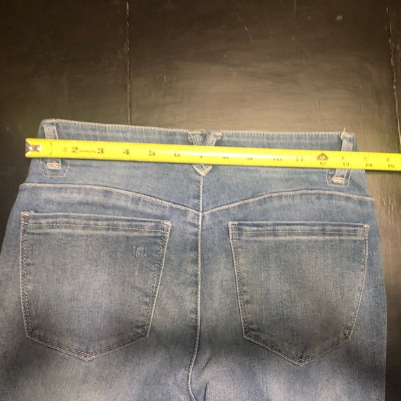 Democracy Ab Technology Light Blue Faded Distressed jeans Women’s 4 - Picture 6 of 8